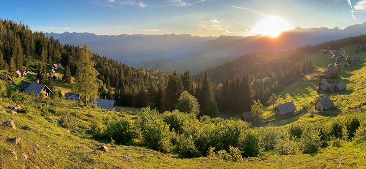 Sunrise In Srednja Vas v Bohinju, Slovenia