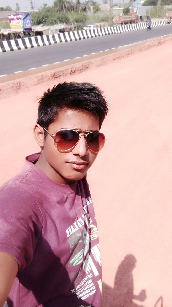 Manish khanna