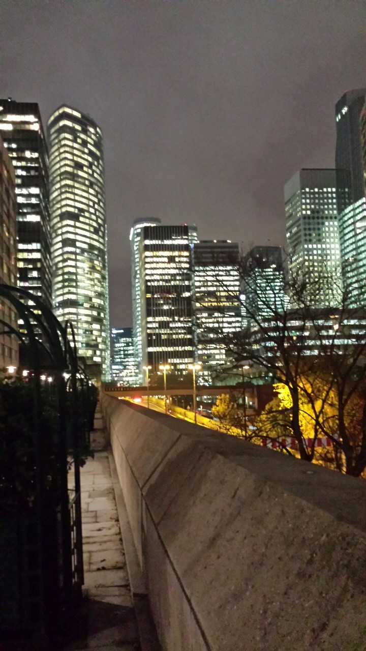 Night buildings