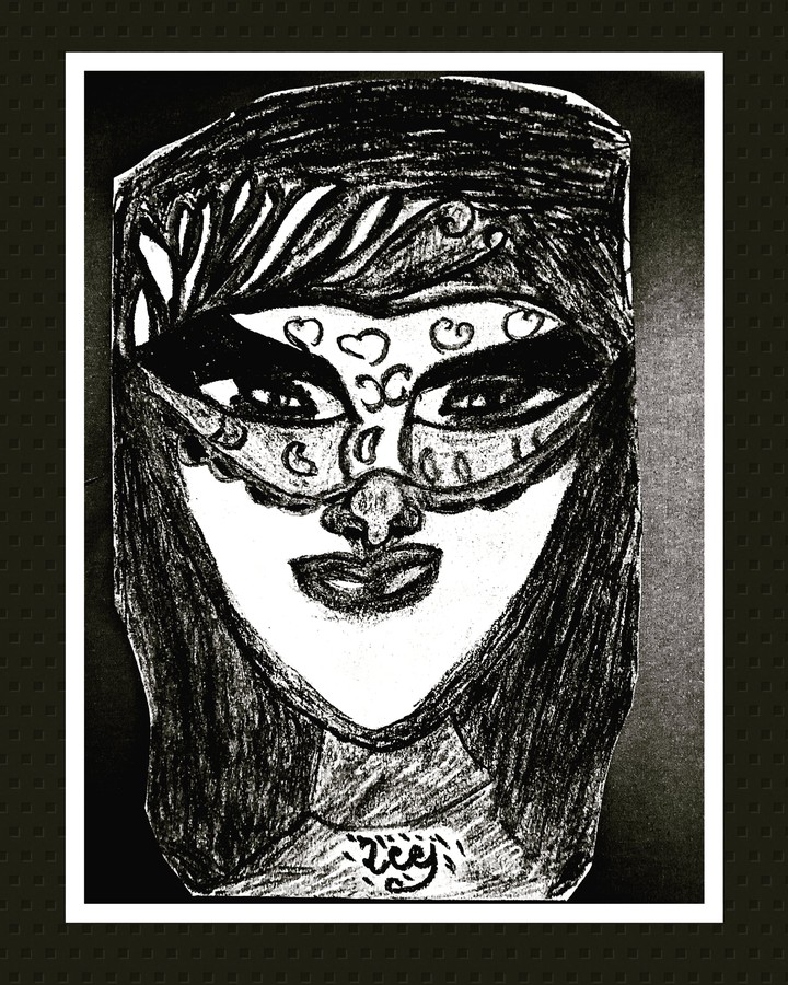 Dietro alla maschera.