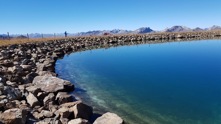 Blue lake in th mountains
