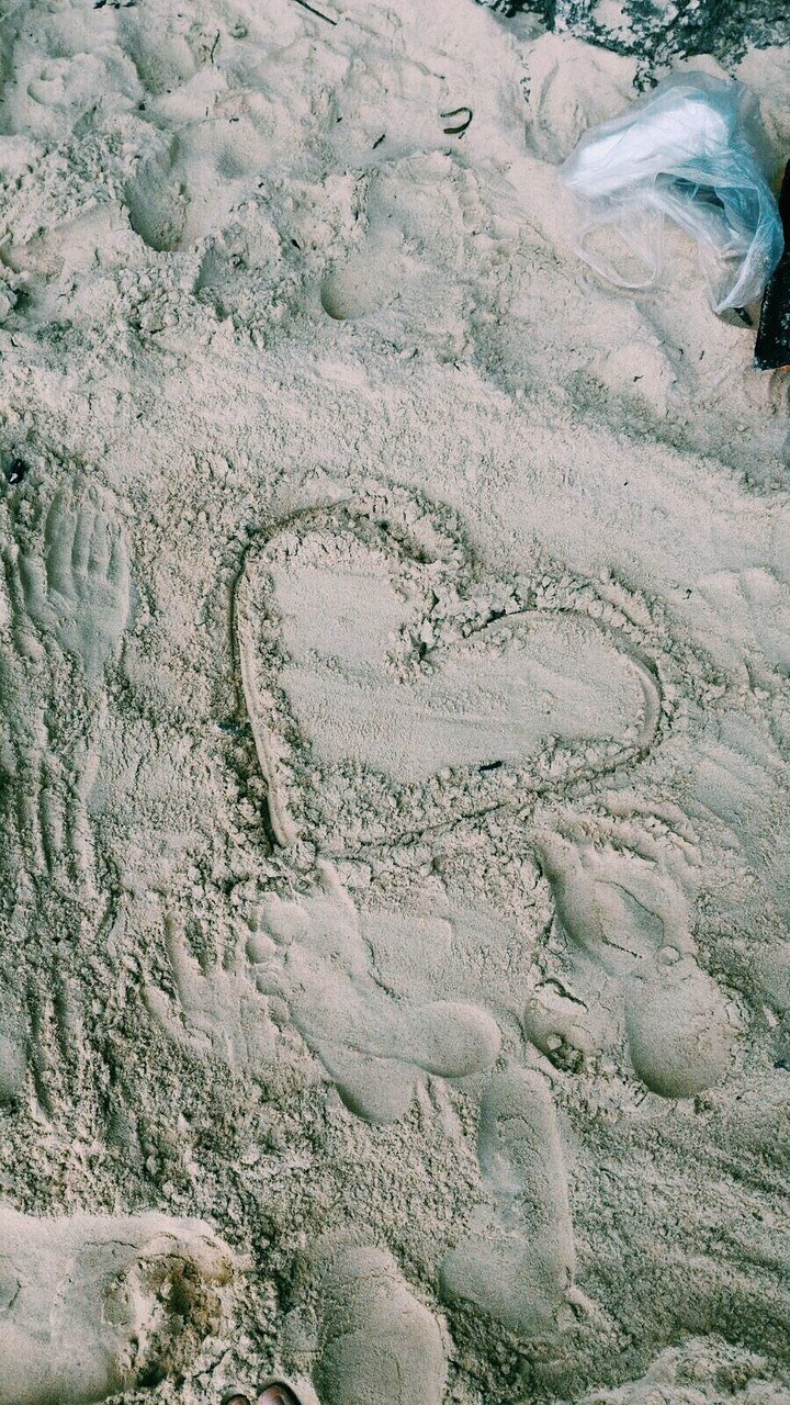 love is in the sand not the air