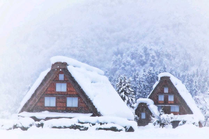 gassho-zukuri, Shirakawa-go village