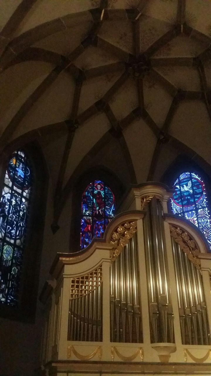 pipe organ
