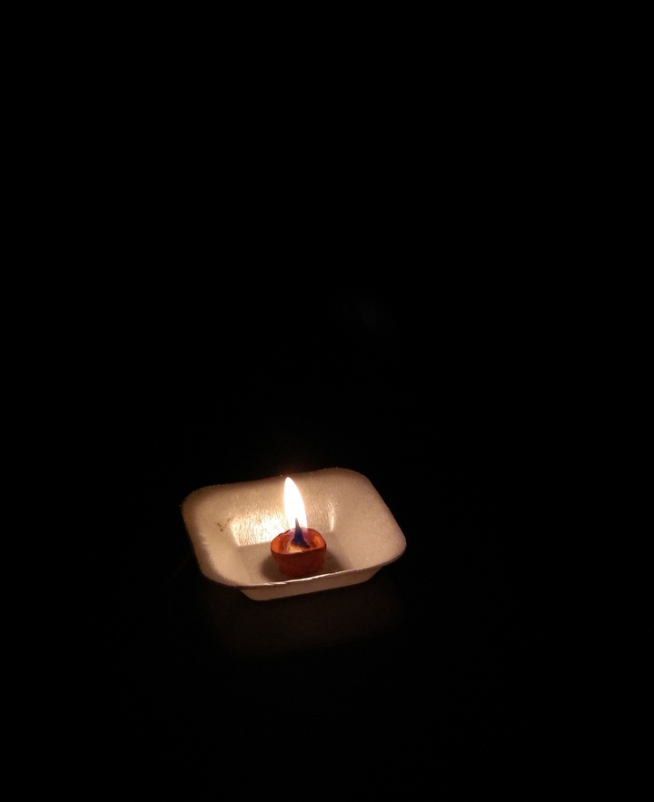 Floating diya