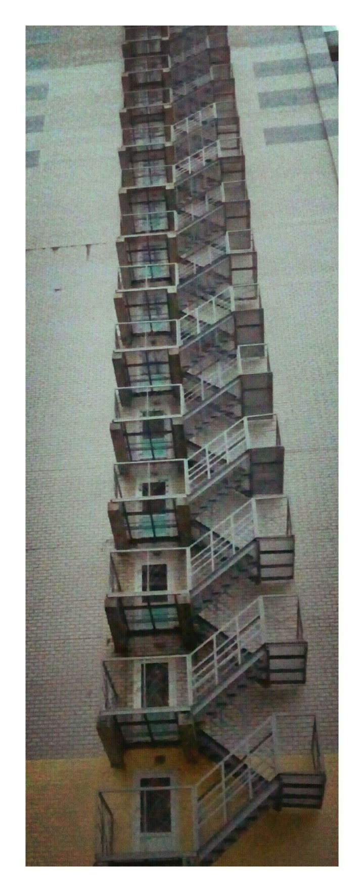высотка с боку