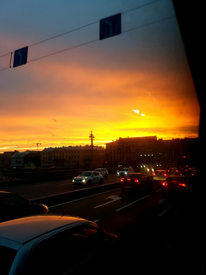 324