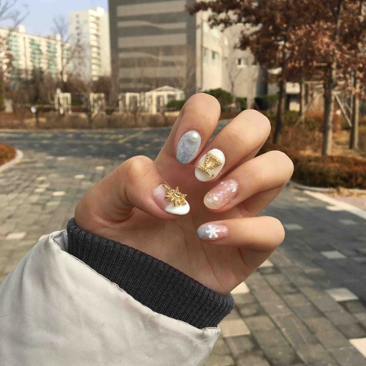 nail
