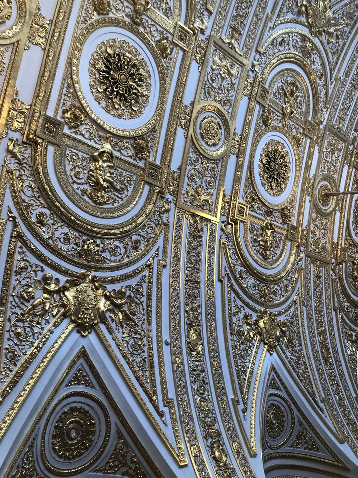 Golden tracery