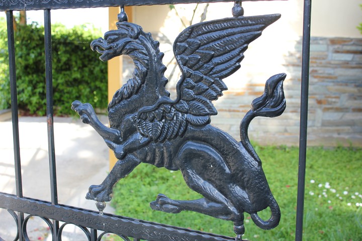 gate