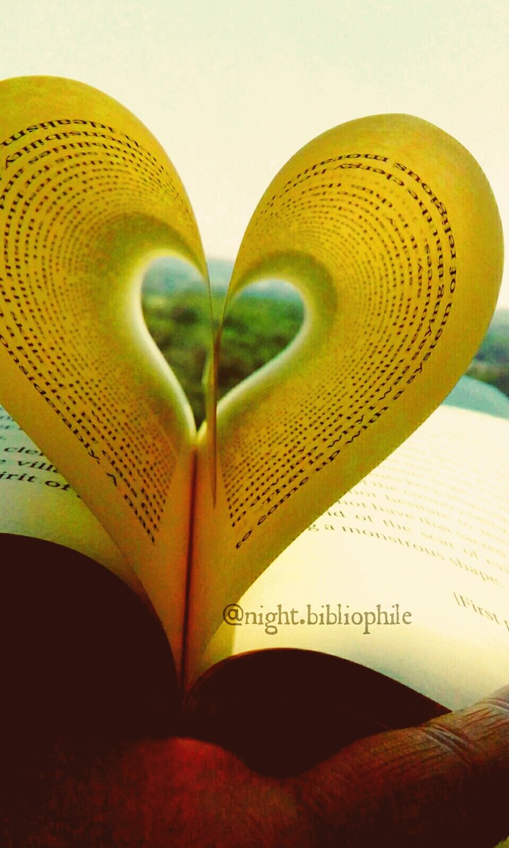 Bookish Love ❤