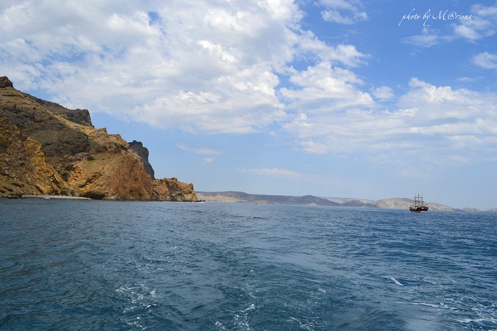 море