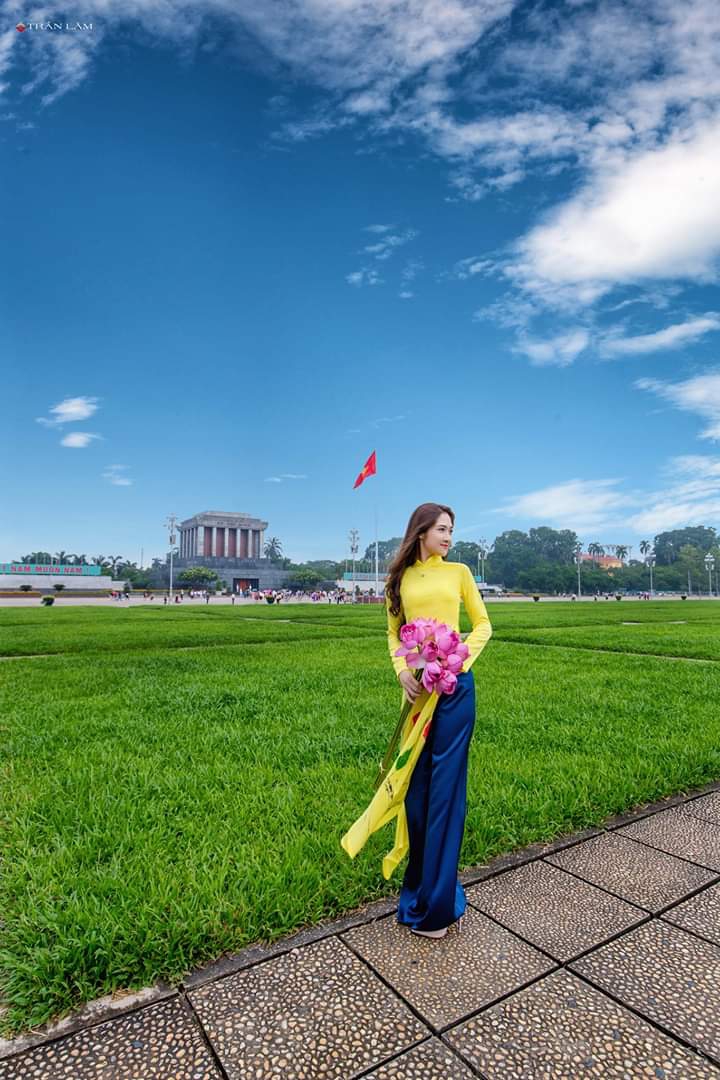 áo dài Việt Nam ????