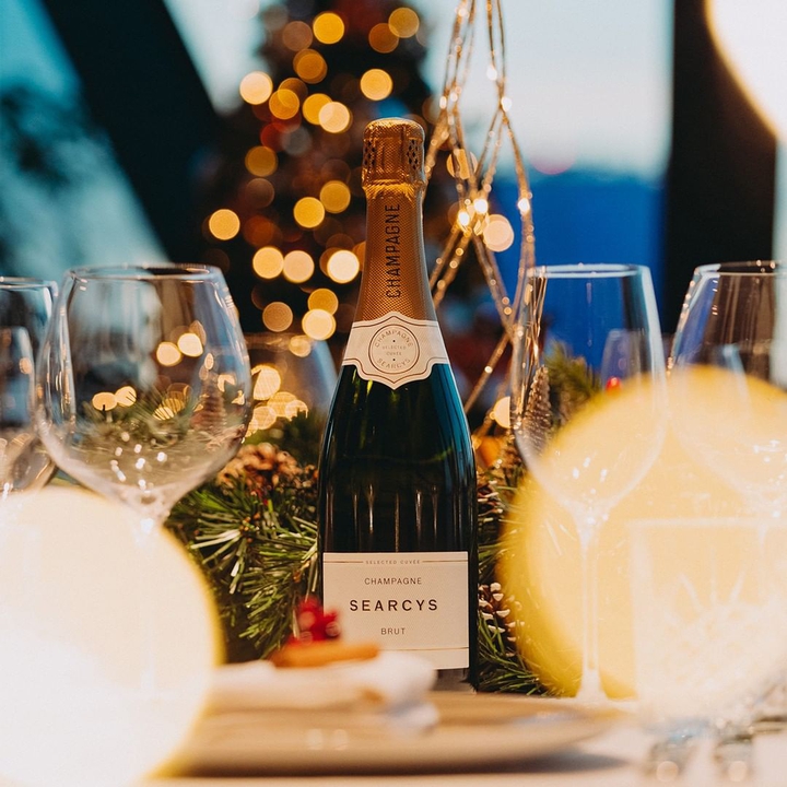 Do you mind a tumbler of champagne?..
