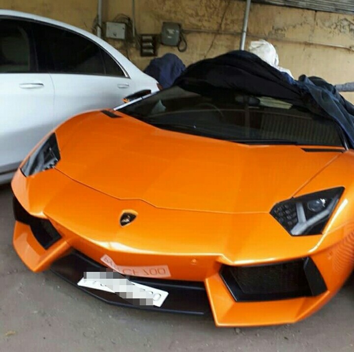 Lamborghini Aventador.