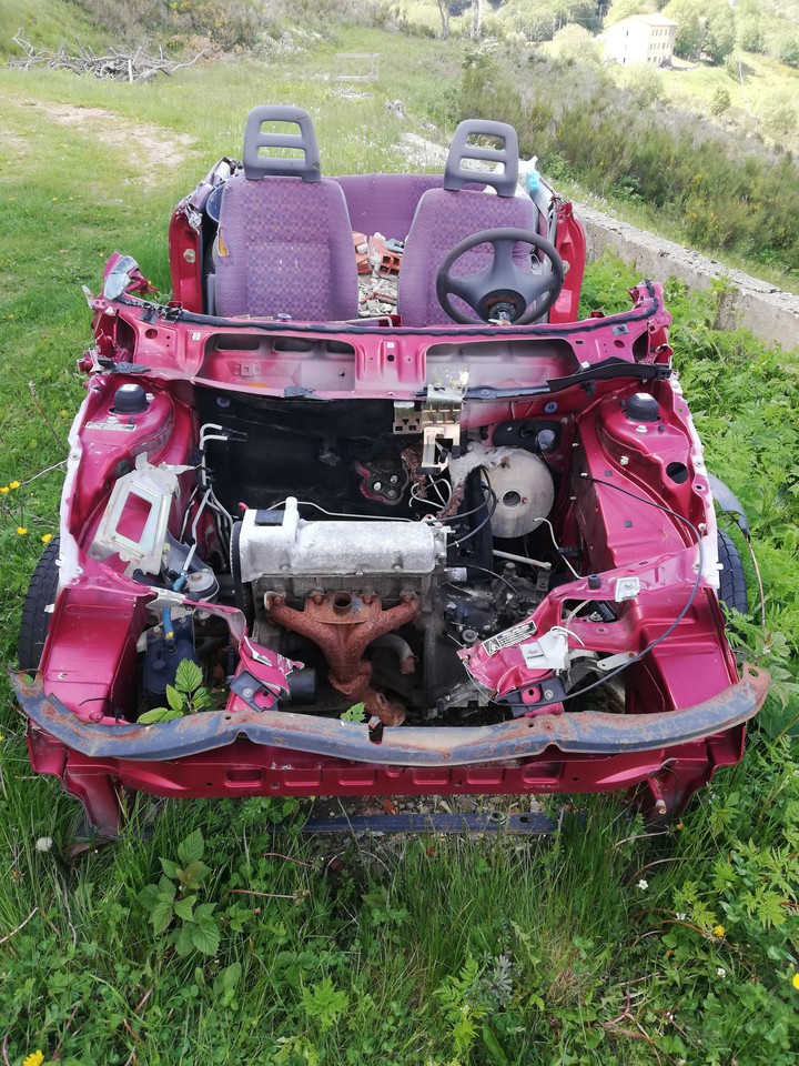auto in demolizione