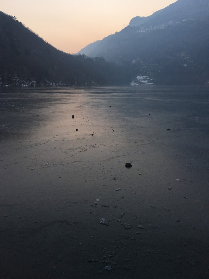 Frozen lake ❄️