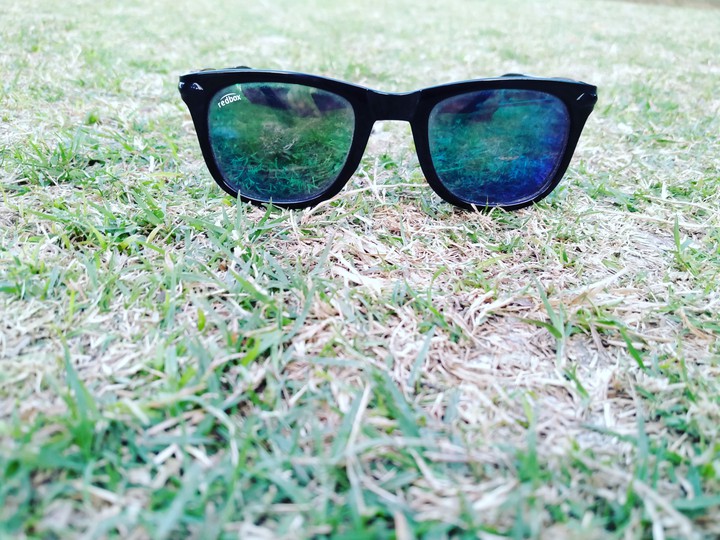 sunglass