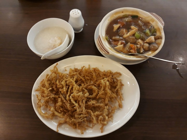 VERY YUMMY FOOD AT TA WAN PALEMBANG