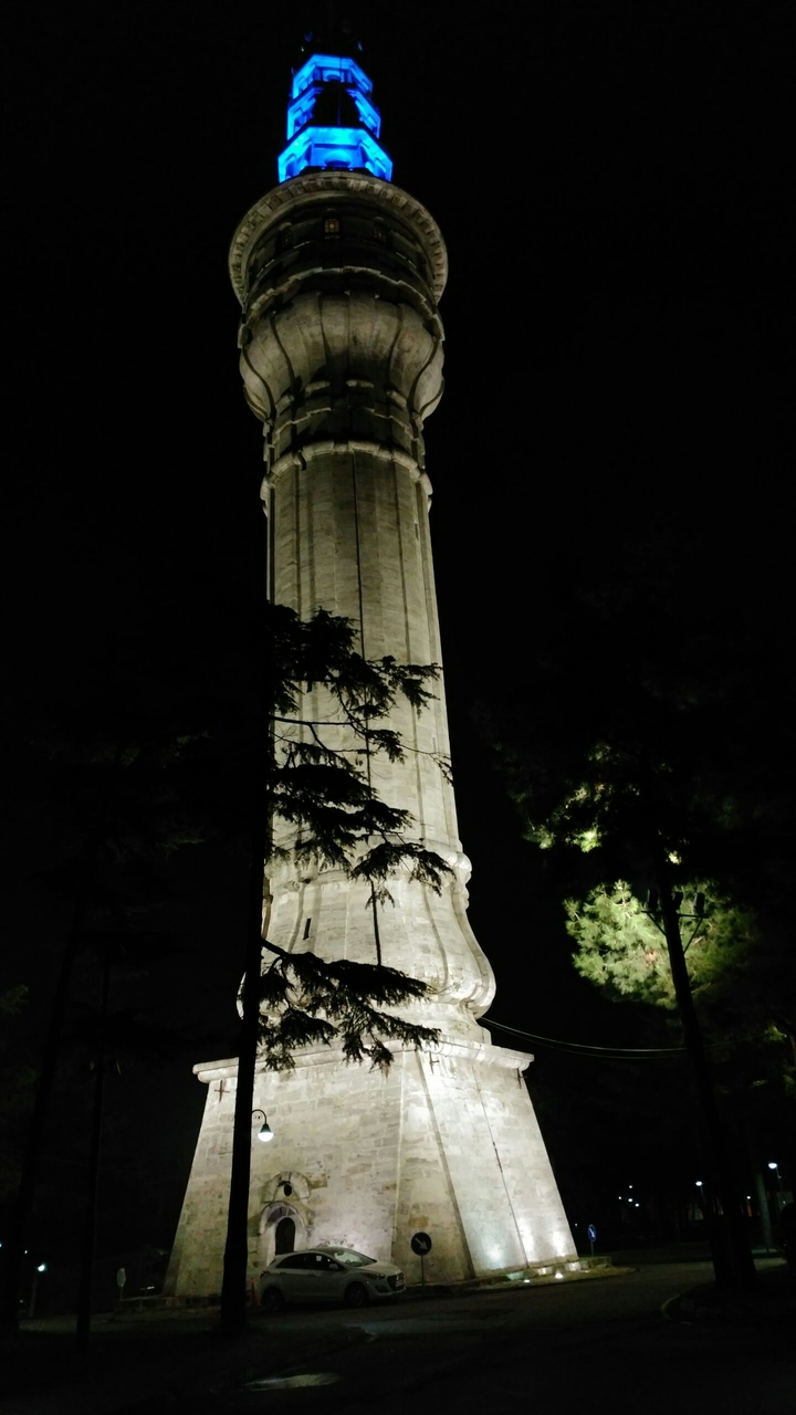 Beyazıt Kulesi(Beyazıt Tower) in İstanbul University.
