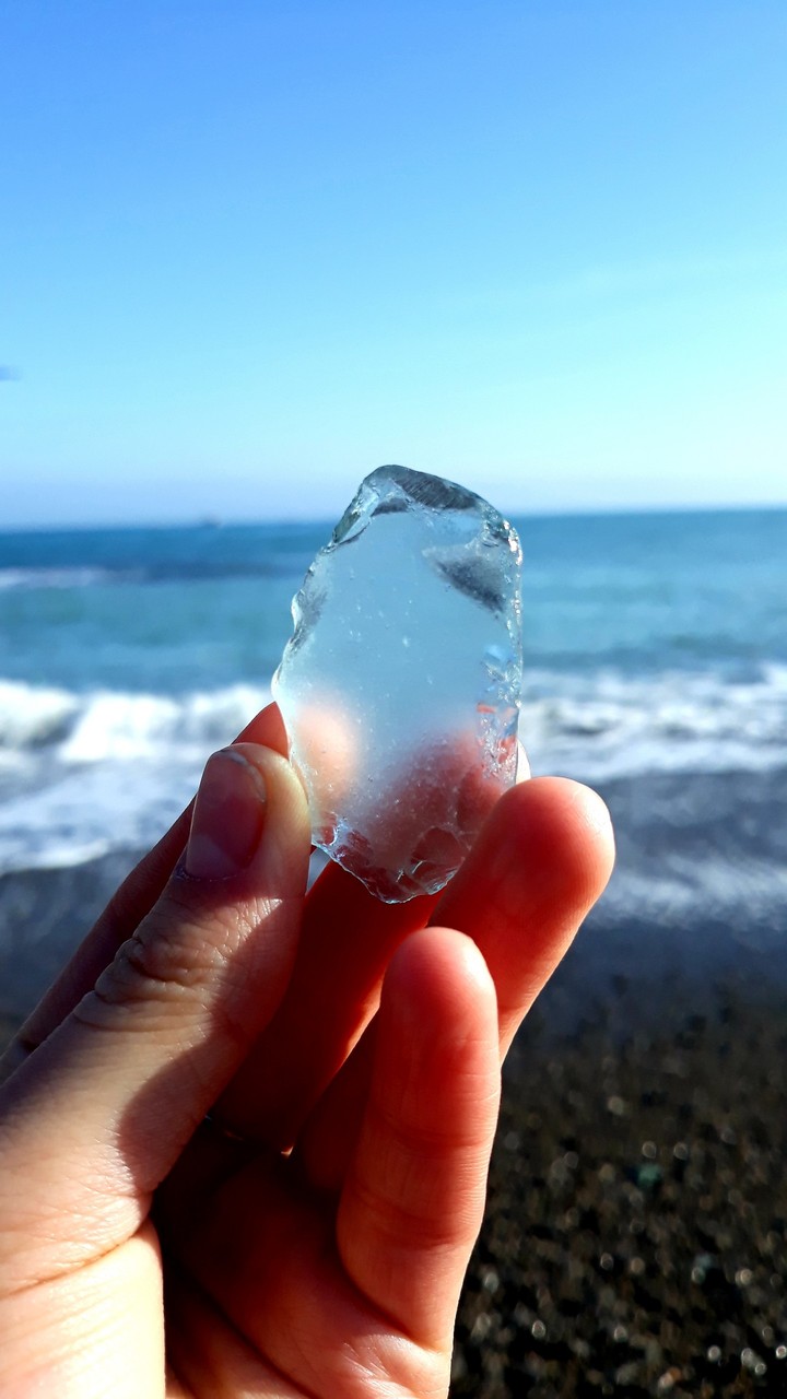 Glass stone