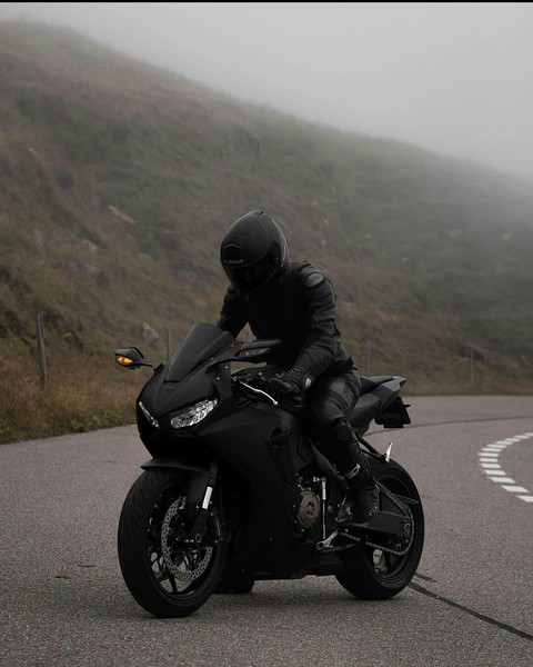 All Black❤