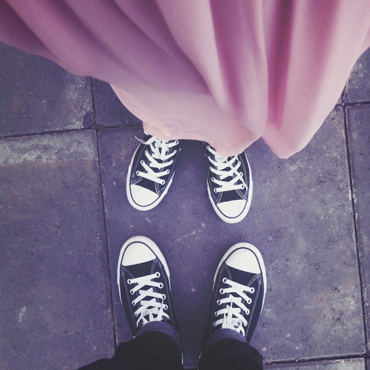 Converse Couple