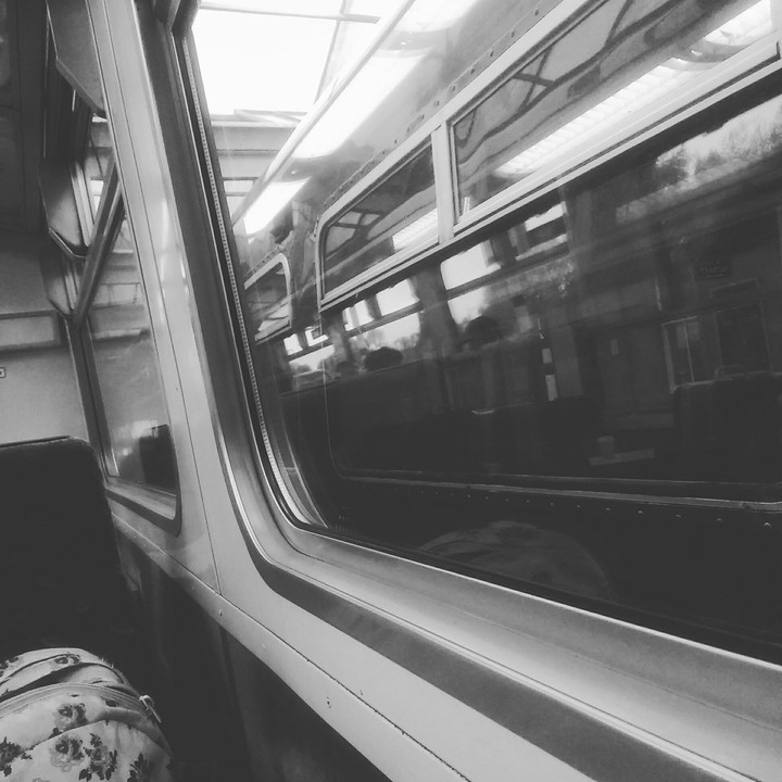 b&w train