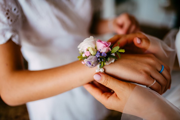 Wedding flower bracelet