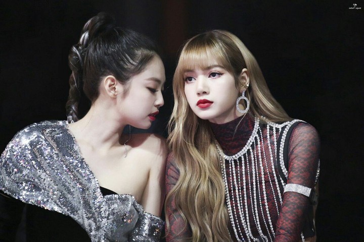 Jennie and lisa