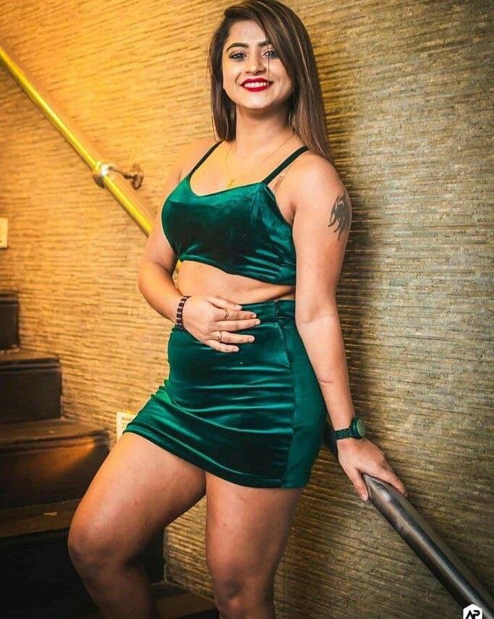 Erotic Indian Model Photoshoot