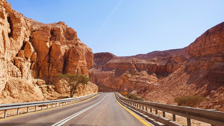 Desert road