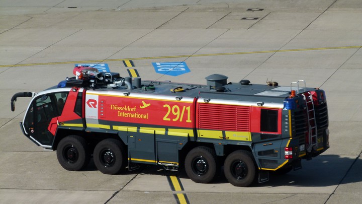 Flughafen Düsseldorf 2012