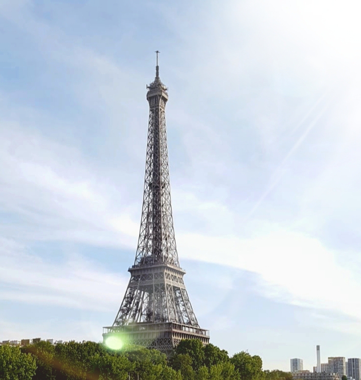 Paris پاریس