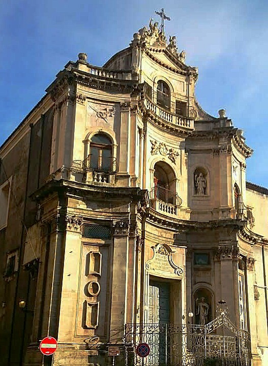 AMAZING CATANIAN CHURCH