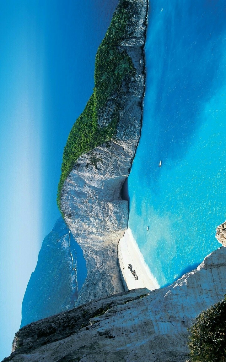 MAJESTIC I