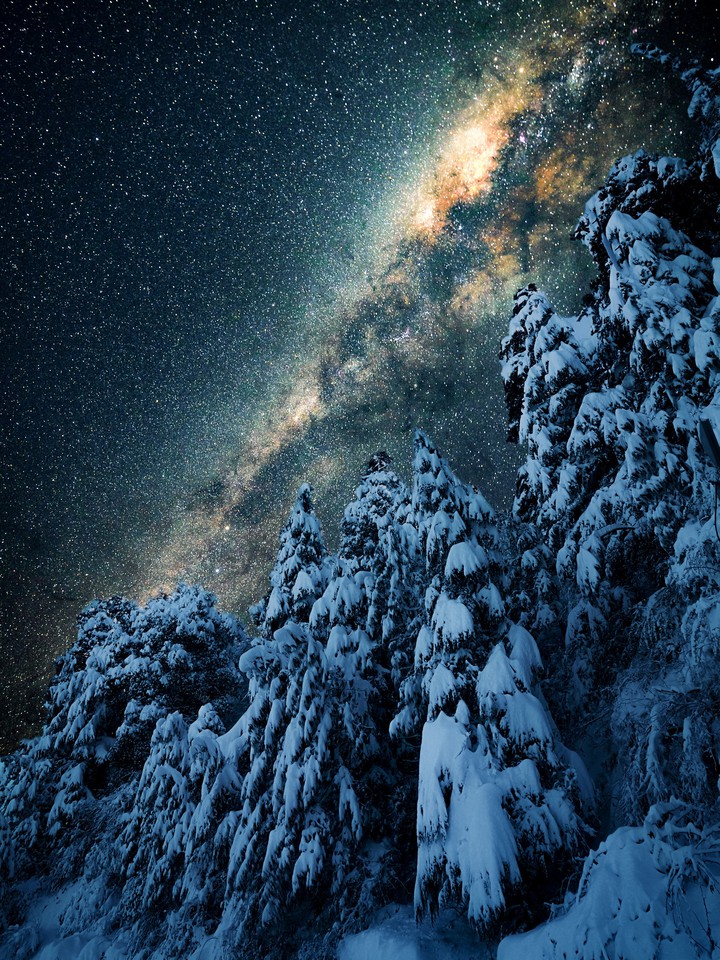 milky way with snow