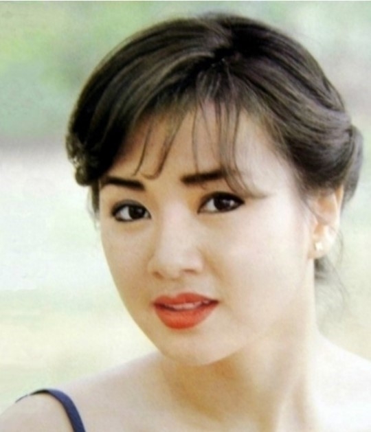 정윤희