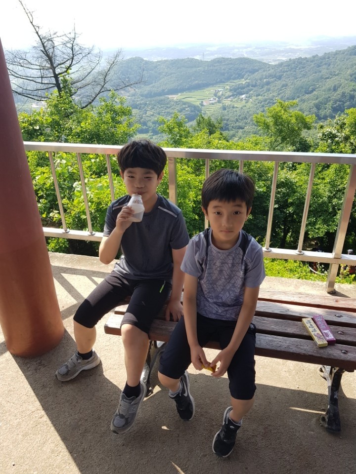 민진이