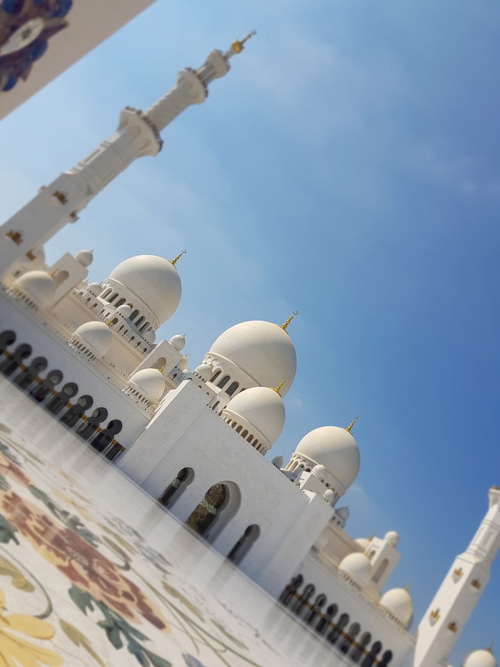 Abu Dhabi grand mosque