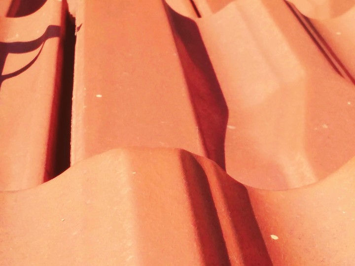 Roof tiles