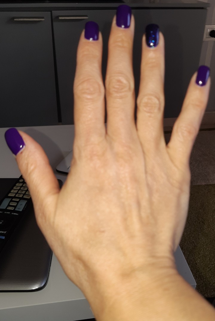 Purple nails