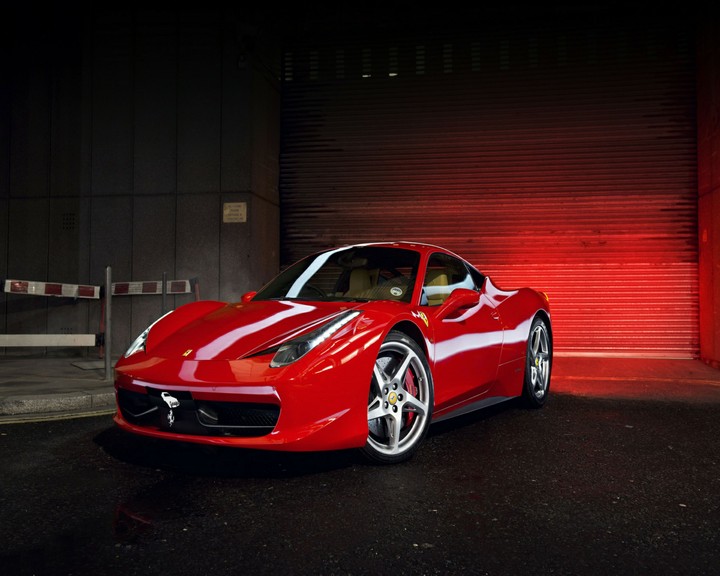 Cool Ferrari (T.G)