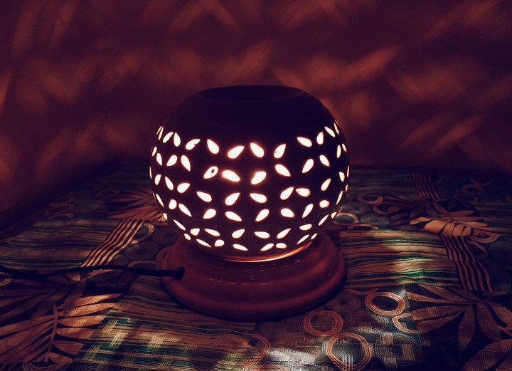 Aroma Oil Diffuser Lamp