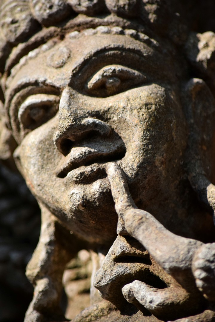 Talking stone