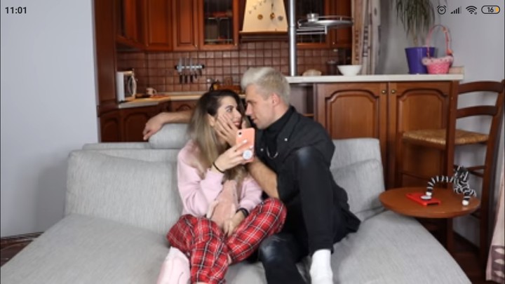 Elina FOX and Maceu