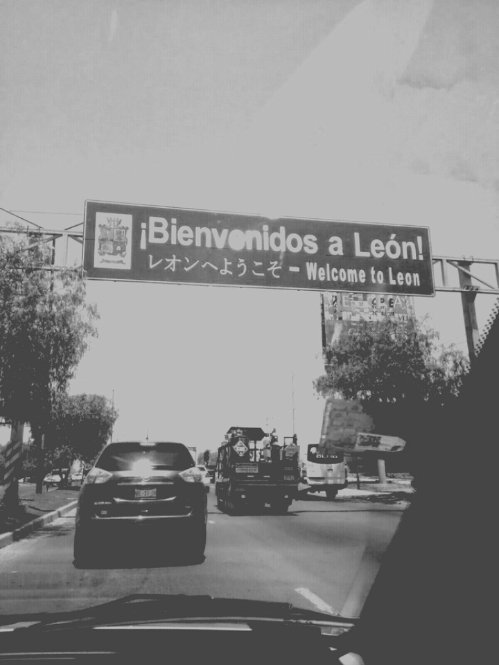 León