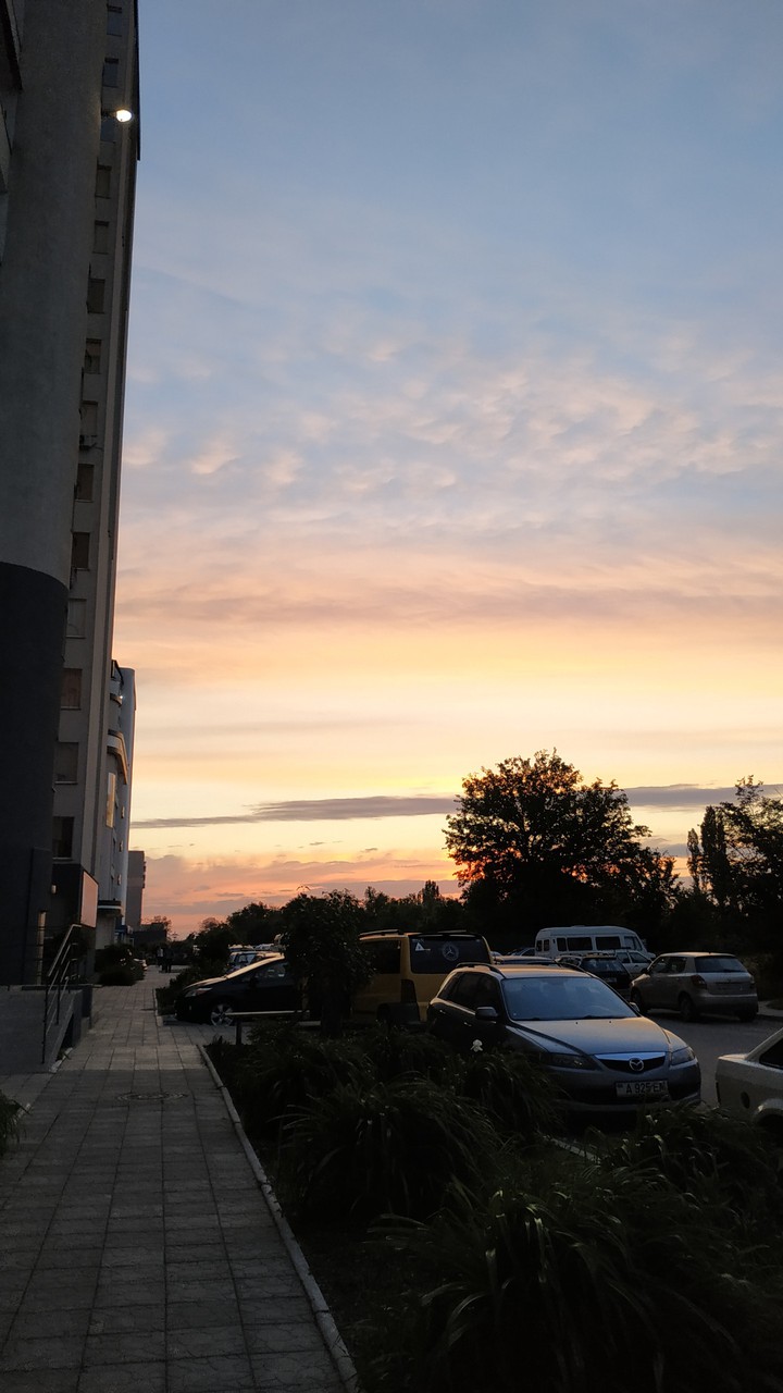 небо