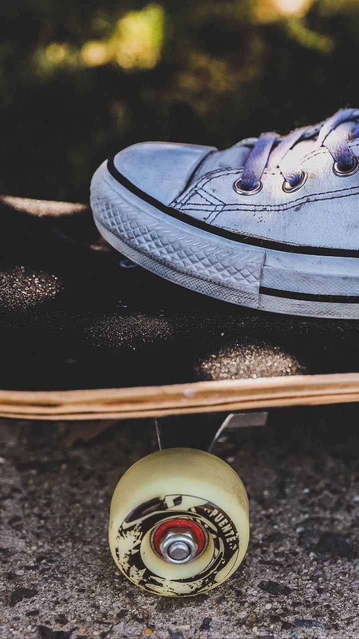 skating (: