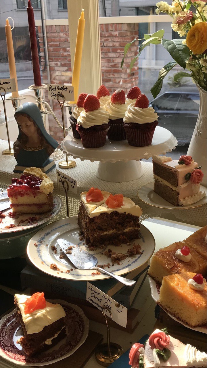 Dessert cafe